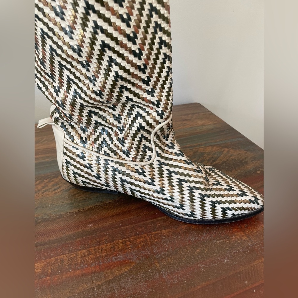 Lovely Vintage Glacee Chevron Patterned Boots - Picture 5 of 13
